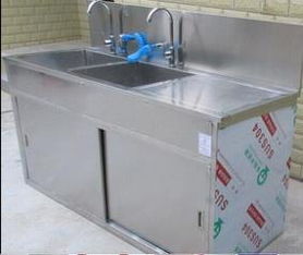 高港區(qū)盛華科教 專業(yè)供應(yīng)醫(yī)用304不銹鋼腳踏洗手池及配套儲存柜、消毒柜